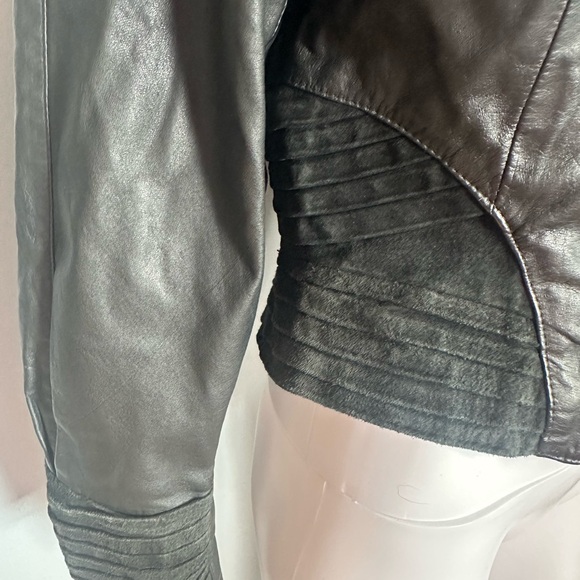Vtg Chia Black Leather Jacket for Women Cropped L - Picture 6 of 7